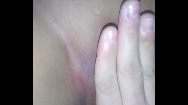 Valentina e_sua bucetinha doce