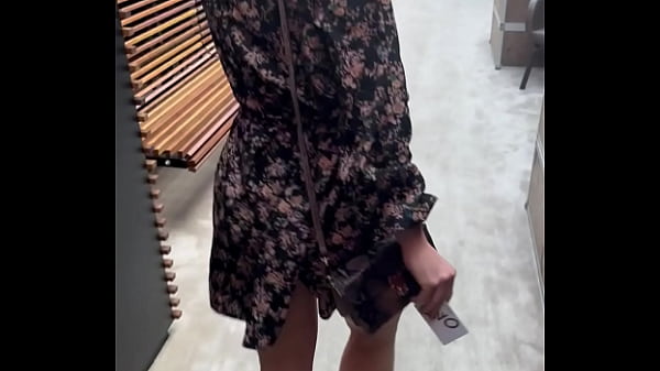 Nonton Que S'est Il Pass&eacute; Dans Cette Chambre !! thumbnail