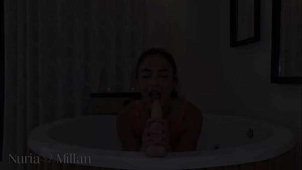 Nonton Fucking My Throat With A Rubber Dildo thumbnail