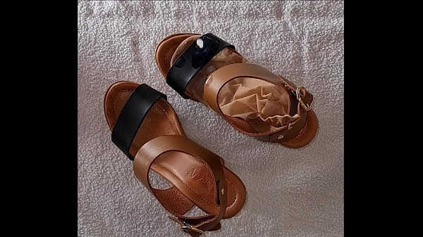 Sneaky action cumming on her sexy heels