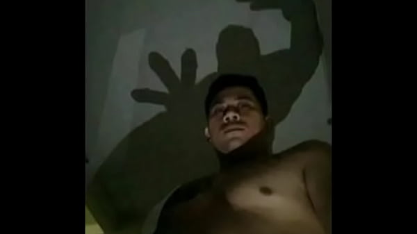 Garota rabuda &eacute; enrabada 