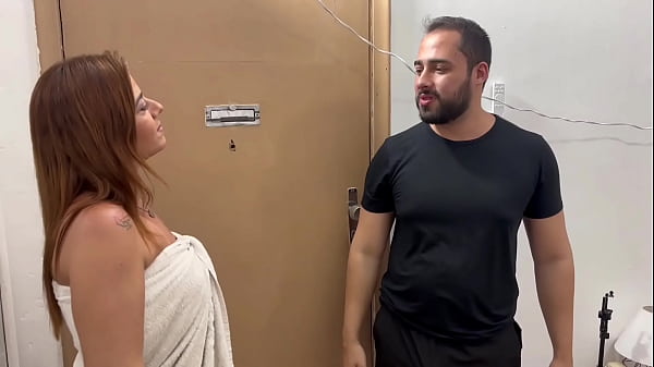 ERA PARA_SER SÓ_UM CONCERTO TÉCNICO MAIS OLHA OQUE ACONTECEU COM A VIZINHA CASADA