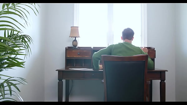 Play MP4 - NextDoorBuddies - Donte Thick Shoves Cock Deep In Roommate's Ass