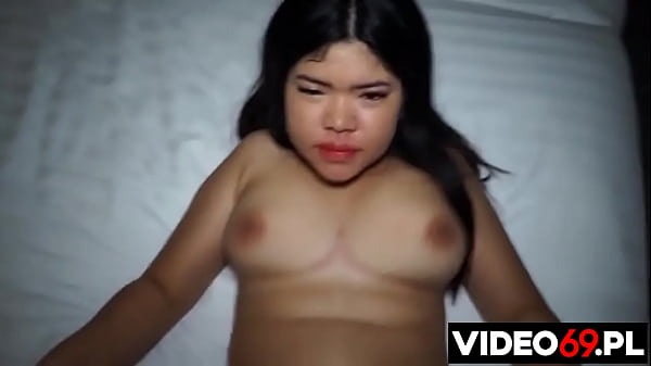 Darmowe filmy erotyczne dziewczyna z walking street występuje pony nasi tu byli