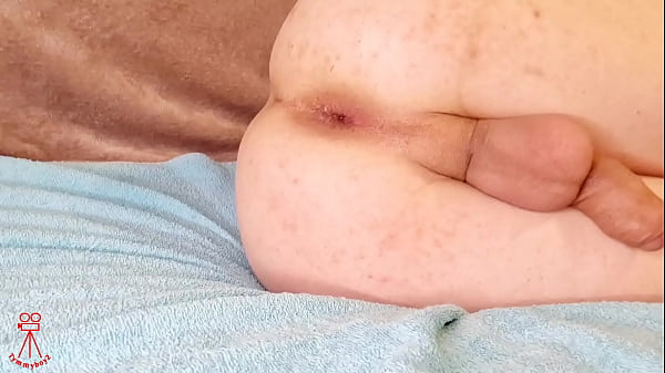 Ejecting An Inflatable Butt Plug From My Ass thumbnail
