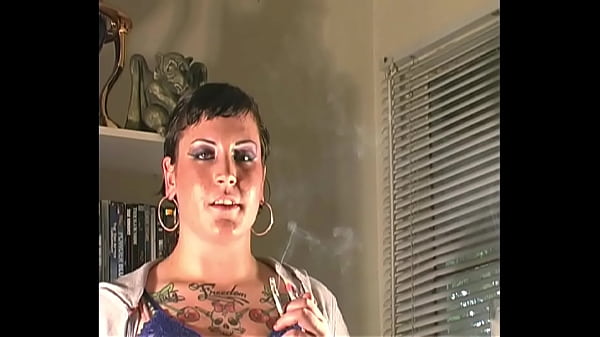 Anabelle 20 yr old sfw non nude smoking clips 