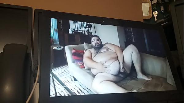 Play MP4 - VID 113 ma masturbez uitandu-ma la alti barbati cum se masturbeaza  pe net&lpar;3 min&rpar;