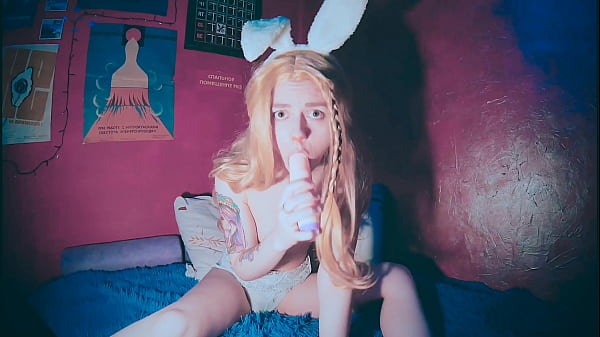 Bunnywith butt plug_in her asshole would love to getsome pleasure Spooky Boogie