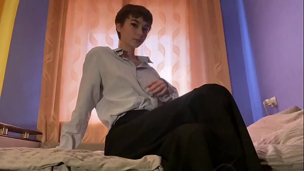 Nonton Watch The Skinny Beauty Stimulating Her G-spot, Then Rubbing Her Clit, And Getting An Orgasm thumbnail