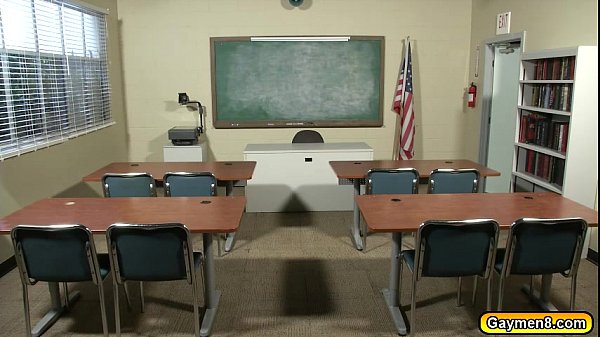 Play MP4 - Young cop getting suck and his anal fuck