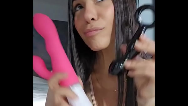 Today i have two toys with me that i would try come in my fan club and choose which one link in comments 