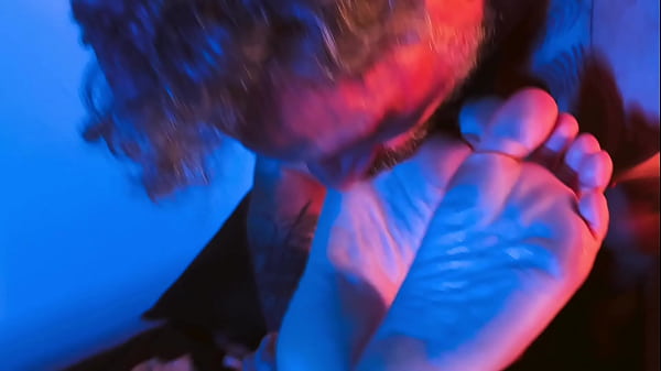 All your dirty fantasies are under my feet 