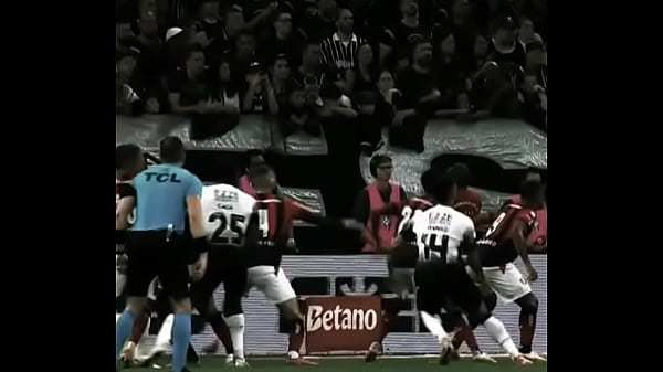 Garro gostoso metendo no vit&oacute;ria 