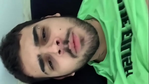 Play MP4 - Putinho Lucas batendo uma ate gozar - Twitter &commat;lucas nobrepoa