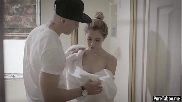 Skinny stepsister got hard fucked after a bath