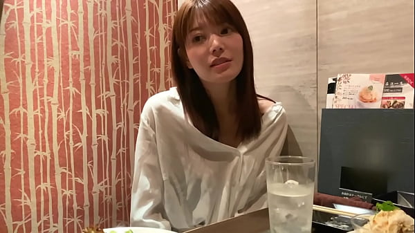 素性やエッチな体験談を掘り下げるという企画です！ヤリマンな本性を全開にさらけ出してもらいつつ、じっくりと女の子の美bodyを味わっちゃいましょうナース姿で歩いているこのはちゃんに突撃インタビュー！第一部 thumbnail