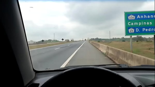 Play MP4 - Punheta na pista gozando