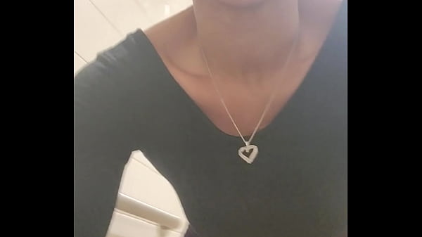 Play MP4 - Peeing and spreading my ass shoving my finger in my tight ass hole