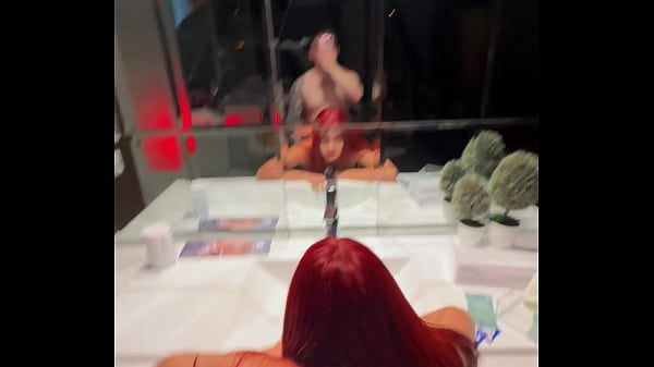 FOLLANDODE PERRITO FRENTE AL ESPEJO A LA NOVIA_DE MI MEJOR AMIGO