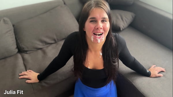 Play MP4 - Sport Girl Tears Her Pants for Fucking