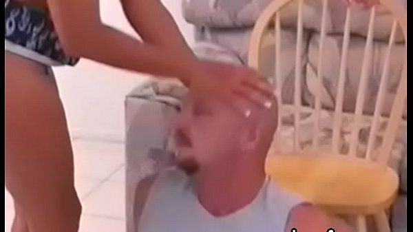 Appetizing diva gets hammered