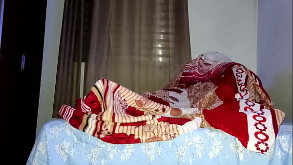 Play MP4 - Minha mulher saiu pra trabalhar e a irm&atilde; g&ecirc;mea dela fodeu comigo