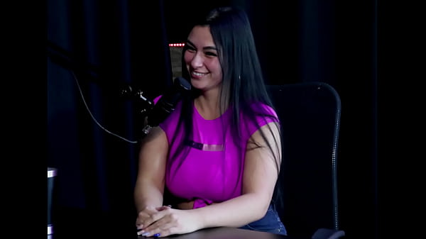 Play MP4 - Grava bastante fetiches&comma; teve experi&ecirc;ncia com mulher em atendimento&comma; se cansou de levar chifres e decidiu voltar ao porn&ocirc; com o marido - Angel Baronesa &lpar;SHEER&sol;RED&rpar;