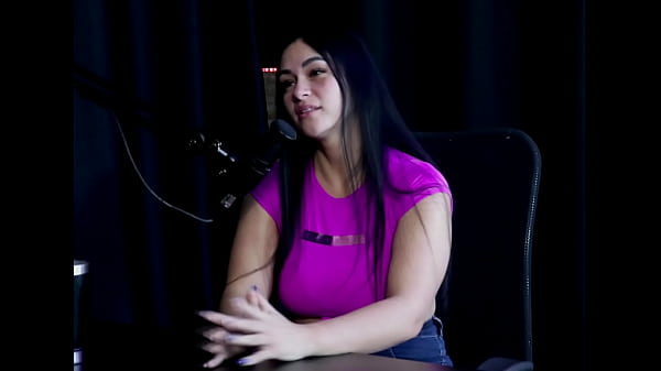 Grava bastante fetiches teve experiência com mulher em atendimento_se cansou de levar chifres e decidiu voltar ao pornô com o marido Angel Baronesa SHEER_RED