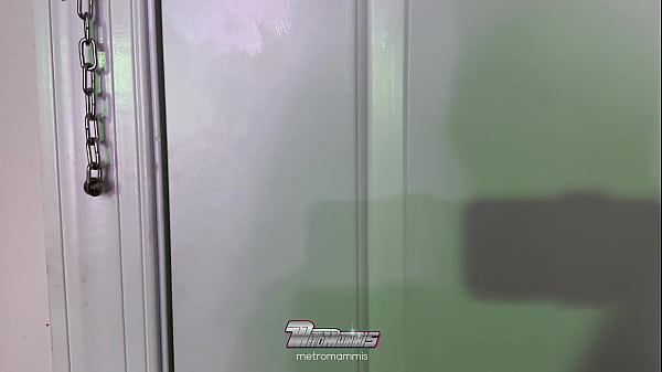 Nonton Boyfriend Calls Metromammi During Her Audition thumbnail