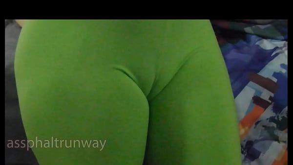 Play MP4 - big booty black amateur mix