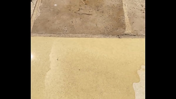 Nonton Sortie De Piscine thumbnail