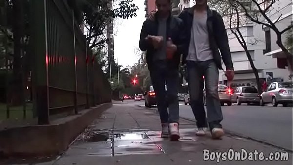 Play MP4 - Two boys hook up for gay one-on-one