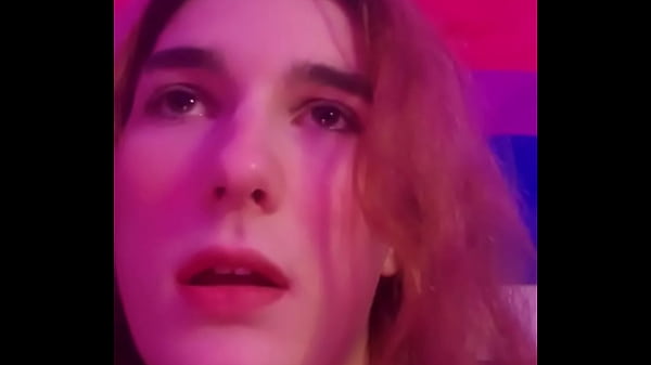 Trying to find the perfect angle for y'all to see just how brain dead i am 