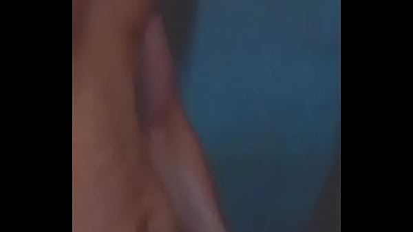 Play MP4 - Youtuber Rafael Fernandes Batendo Punheta no quarto&period;