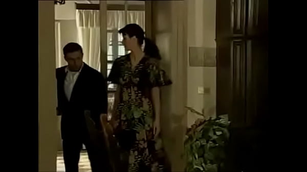 hot mom banged while stranger gives her anal 