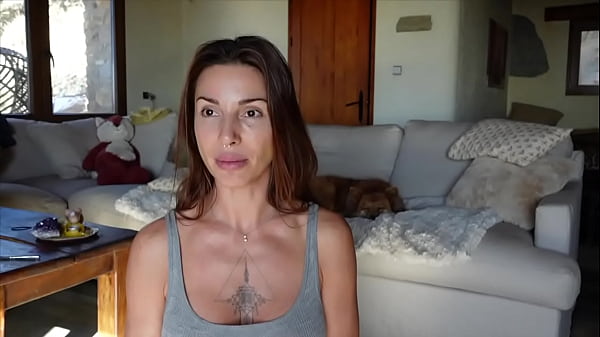 Dating_Flirting Tips with Sex_Educator_Roxy Fox