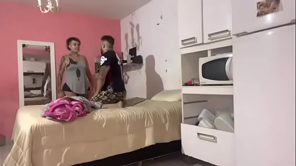 Querendo fazer besteiras de madrugada 