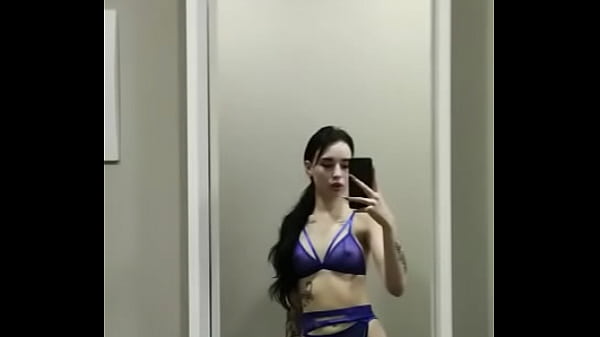 Nonton Do You Like My New Lingerie? thumbnail