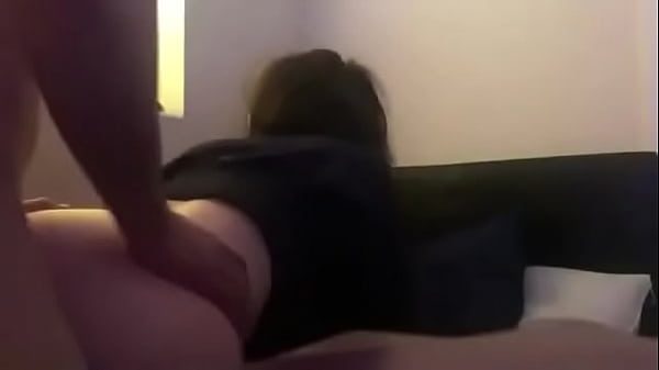 Play MP4 - D&aacute;ndole de perrito a blanca culona