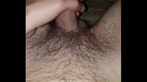 Nascosto sotto le lenzuola... e godo 