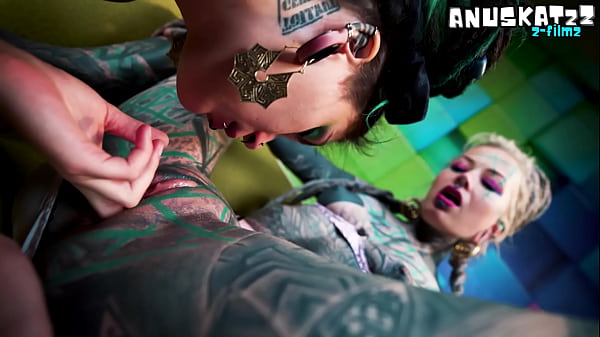 inexperienced tattooed hippie girl gets anal lesson from alternative pornstar 
