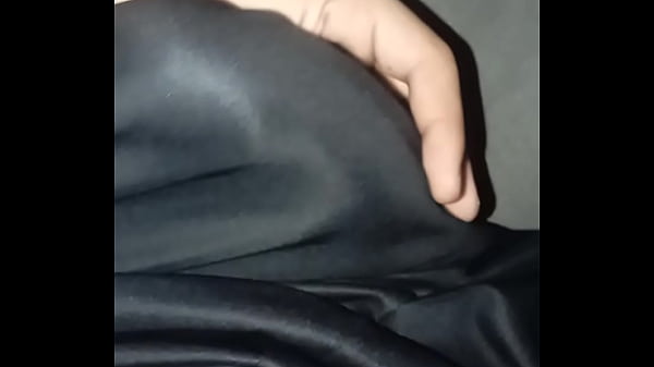 Novinho doido por uma mamada 