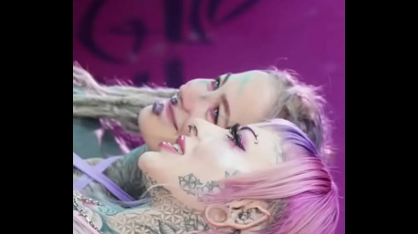 Guess what kelliepanther 4 and me did wrong answers only in the commentzz 