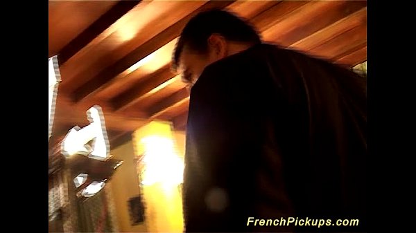 Play MP4 - french teen picked up for first anal