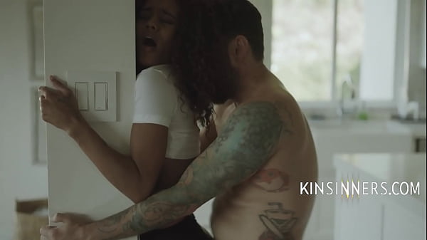 Play MP4 - Scarlit Scandal Has Her Way With Cheating Bro In Law