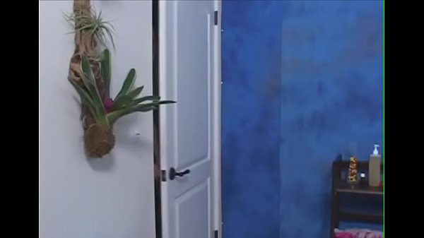 Nonton Hot Massage thumbnail