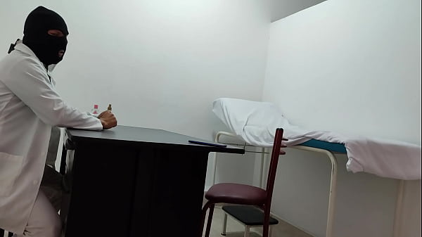 Nonton The Doctor Gives Special Attention And Sensual Massage To His Female Patient thumbnail