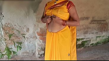 Satin silk saree muslim aunty desi indian lover openly boob press outdoors and 