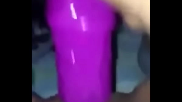 Mi Esposa Con Un Gran Dildo De Caballo Por Primera Vez thumbnail