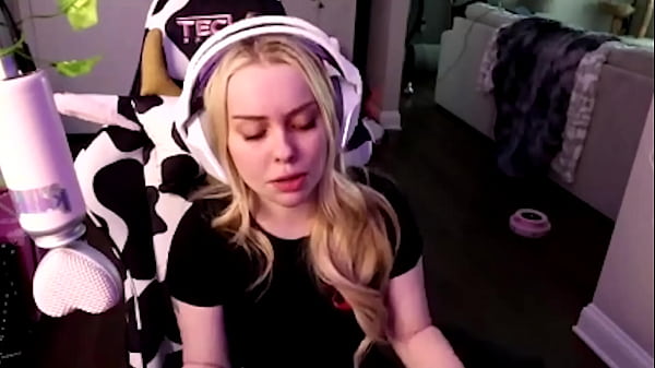 Play MP4 - Haley Spades &vert; Going Deeper